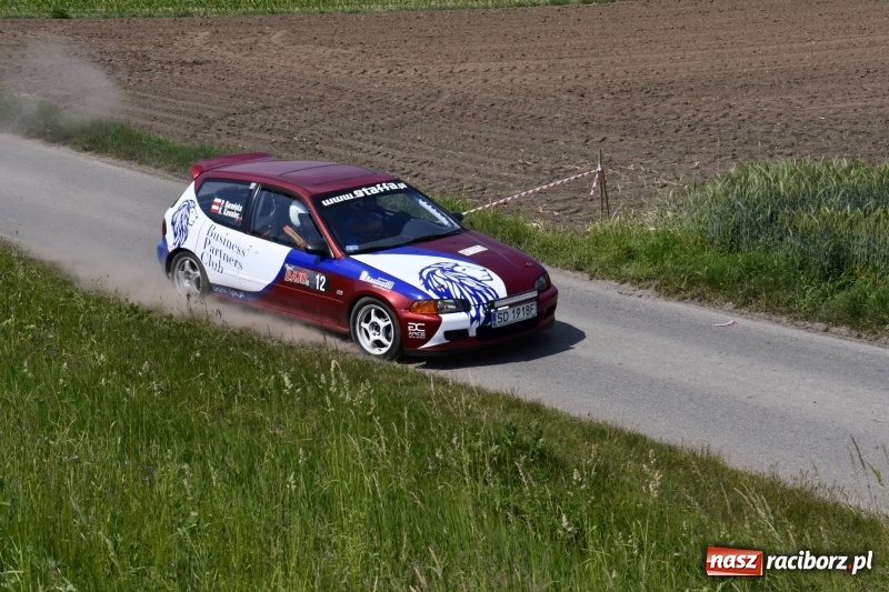 Zdjęcie w galerii na portalu naszraciborz.pl: Zapach spalin o poranku, czyli samochodowy Rajd o Puchar Burmistrza Kuźni Raciborskiej FOTO i VIDEO wiadomości z regionu