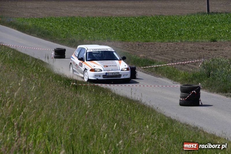 Zdjęcie w galerii na portalu naszraciborz.pl: Zapach spalin o poranku, czyli samochodowy Rajd o Puchar Burmistrza Kuźni Raciborskiej FOTO i VIDEO wiadomości z regionu