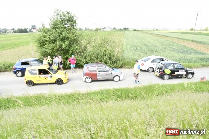 Zdjęcie w galerii na portalu naszraciborz.pl: Zapach spalin o poranku, czyli samochodowy Rajd o Puchar Burmistrza Kuźni Raciborskiej FOTO i VIDEO wiadomości z regionu