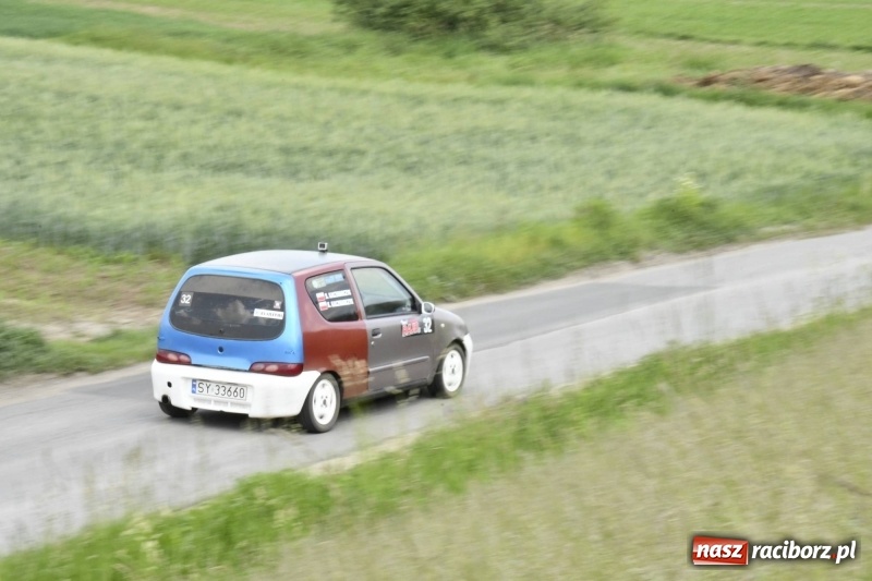 Zdjęcie w galerii na portalu naszraciborz.pl: Zapach spalin o poranku, czyli samochodowy Rajd o Puchar Burmistrza Kuźni Raciborskiej FOTO i VIDEO wiadomości z regionu