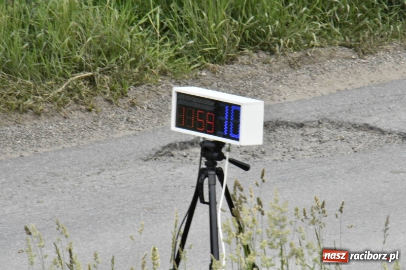 Zdjęcie w galerii na portalu naszraciborz.pl: Zapach spalin o poranku, czyli samochodowy Rajd o Puchar Burmistrza Kuźni Raciborskiej FOTO i VIDEO wiadomości z regionu