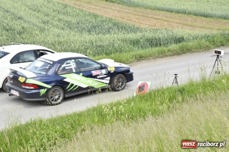 Zdjęcie w galerii na portalu naszraciborz.pl: Zapach spalin o poranku, czyli samochodowy Rajd o Puchar Burmistrza Kuźni Raciborskiej FOTO i VIDEO wiadomości z regionu