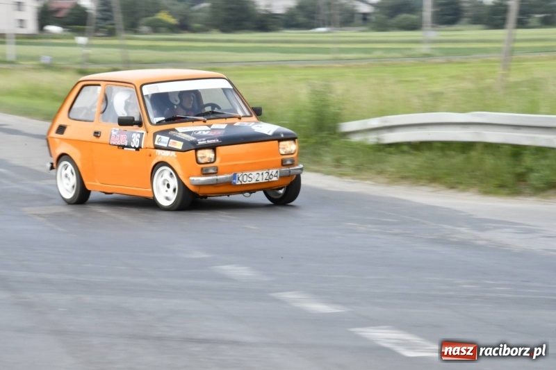 Zdjęcie w galerii na portalu naszraciborz.pl: Zapach spalin o poranku, czyli samochodowy Rajd o Puchar Burmistrza Kuźni Raciborskiej FOTO i VIDEO wiadomości z regionu