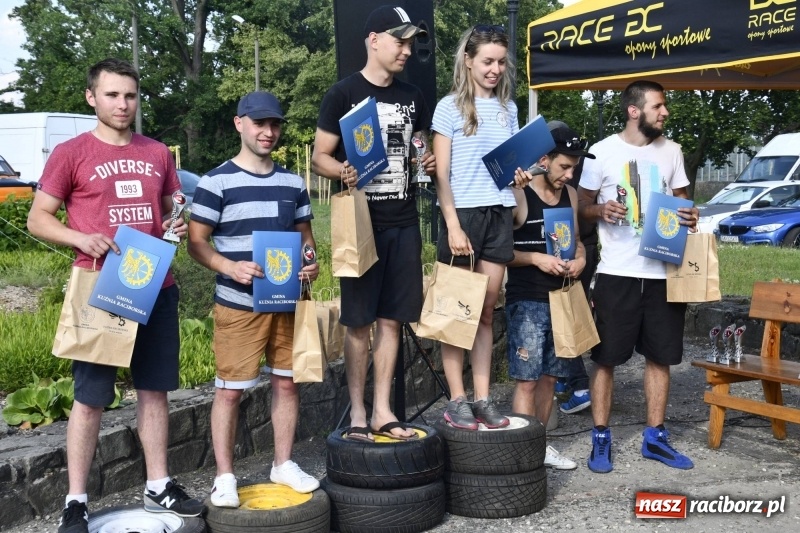 Zdjęcie w galerii na portalu naszraciborz.pl: Zapach spalin o poranku, czyli samochodowy Rajd o Puchar Burmistrza Kuźni Raciborskiej FOTO i VIDEO wiadomości z regionu