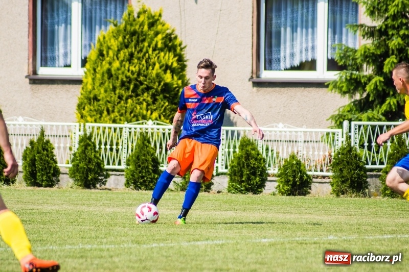 Zdjęcie w galerii na portalu naszraciborz.pl: Adamowice - Górki Śląskie: Do remisu zabrakło niewiele wiadomości z regionu