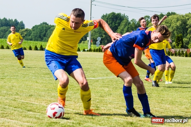 Zdjęcie w galerii na portalu naszraciborz.pl: Adamowice - Górki Śląskie: Do remisu zabrakło niewiele wiadomości z regionu