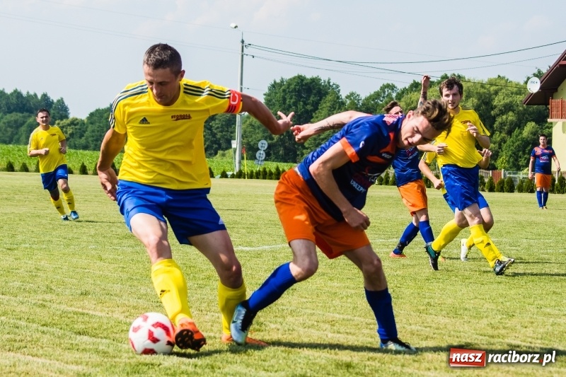 Zdjęcie w galerii na portalu naszraciborz.pl: Adamowice - Górki Śląskie: Do remisu zabrakło niewiele wiadomości z regionu