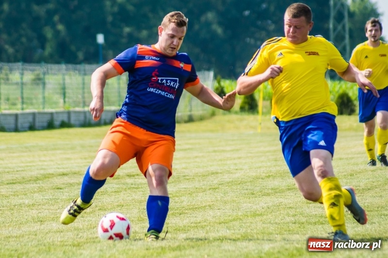 Zdjęcie w galerii na portalu naszraciborz.pl: Adamowice - Górki Śląskie: Do remisu zabrakło niewiele wiadomości z regionu