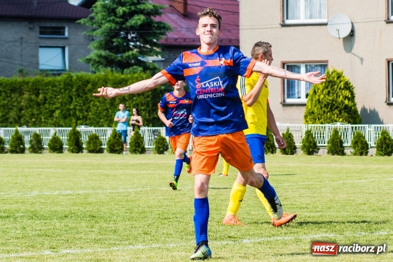 Zdjęcie w galerii na portalu naszraciborz.pl: Adamowice - Górki Śląskie: Do remisu zabrakło niewiele wiadomości z regionu