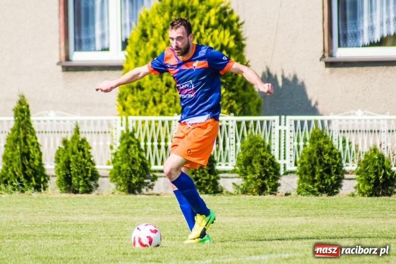 Zdjęcie w galerii na portalu naszraciborz.pl: Adamowice - Górki Śląskie: Do remisu zabrakło niewiele wiadomości z regionu