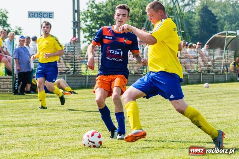 Zdjęcie w galerii na portalu naszraciborz.pl: Adamowice - Górki Śląskie: Do remisu zabrakło niewiele wiadomości z regionu