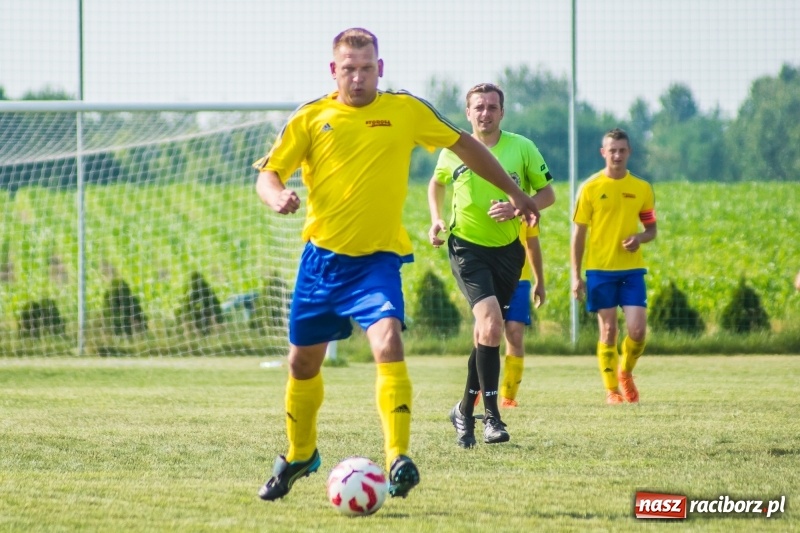 Zdjęcie w galerii na portalu naszraciborz.pl: Adamowice - Górki Śląskie: Do remisu zabrakło niewiele wiadomości z regionu