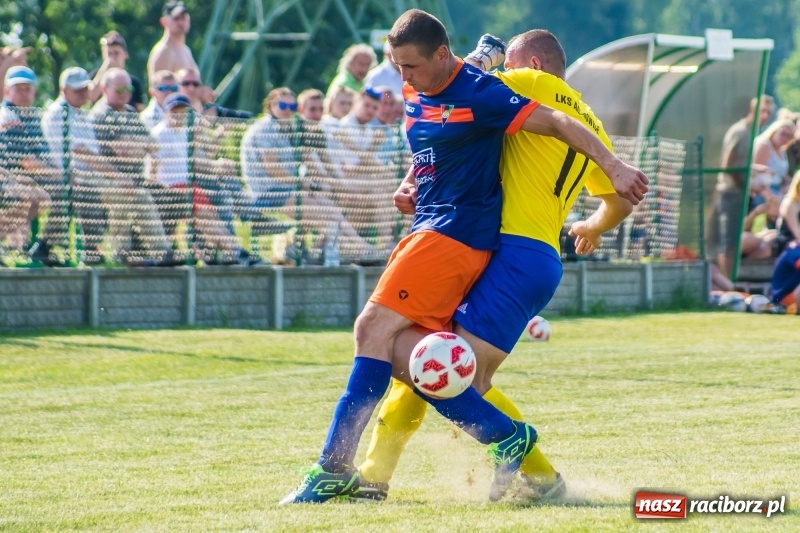 Zdjęcie w galerii na portalu naszraciborz.pl: Adamowice - Górki Śląskie: Do remisu zabrakło niewiele wiadomości z regionu