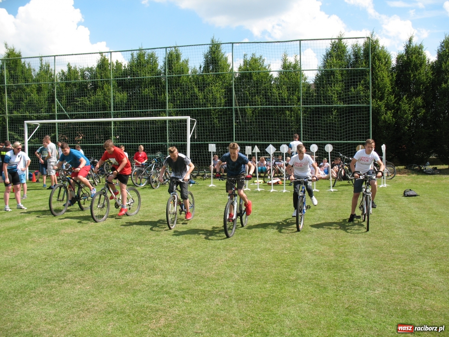 Zdjęcie w galerii na portalu naszraciborz.pl: Uratuj życie - warsztaty dotyczące bezpiecznego poruszania się rowerem wiadomości z regionu