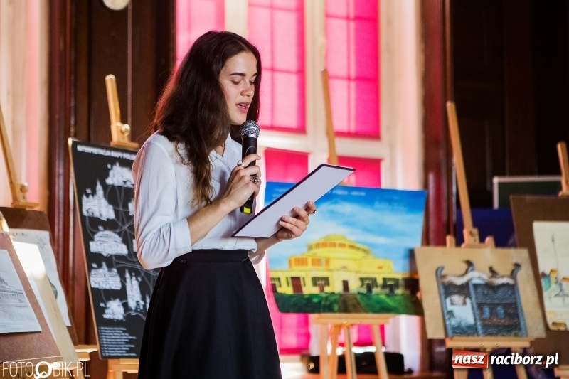 Zdjęcie w galerii na portalu naszraciborz.pl: Uroczyste rozstrzygnięcie powiatowego konkursu plastycznego w I LO wiadomości z regionu