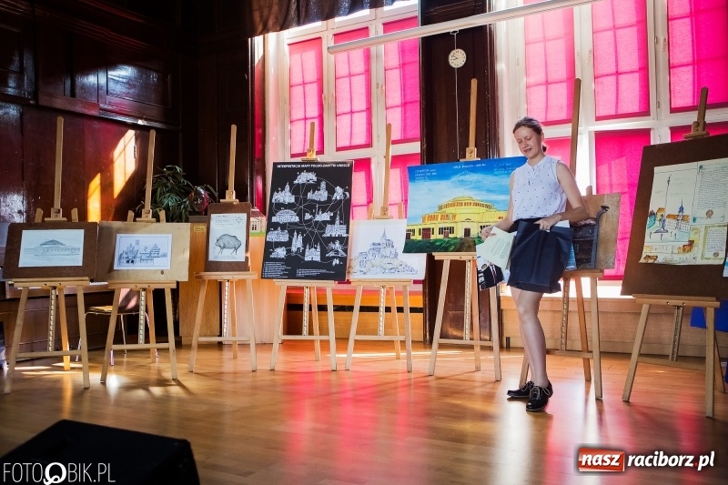 Zdjęcie w galerii na portalu naszraciborz.pl: Uroczyste rozstrzygnięcie powiatowego konkursu plastycznego w I LO wiadomości z regionu