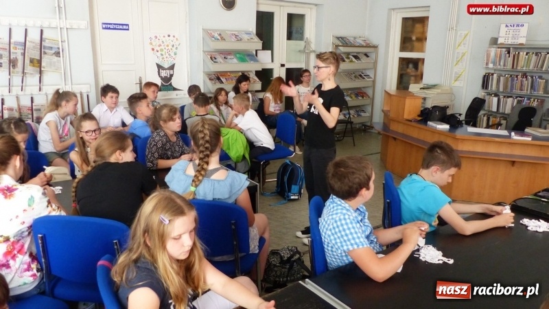 Zdjęcie w galerii na portalu naszraciborz.pl: O sztuce z Ewą Jałochowską w raciborskiej bibliotece wiadomości z regionu