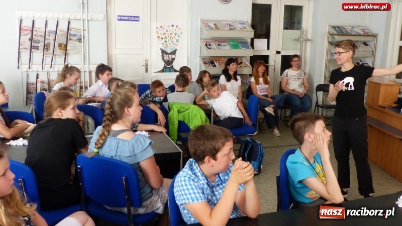 Zdjęcie w galerii na portalu naszraciborz.pl: O sztuce z Ewą Jałochowską w raciborskiej bibliotece wiadomości z regionu