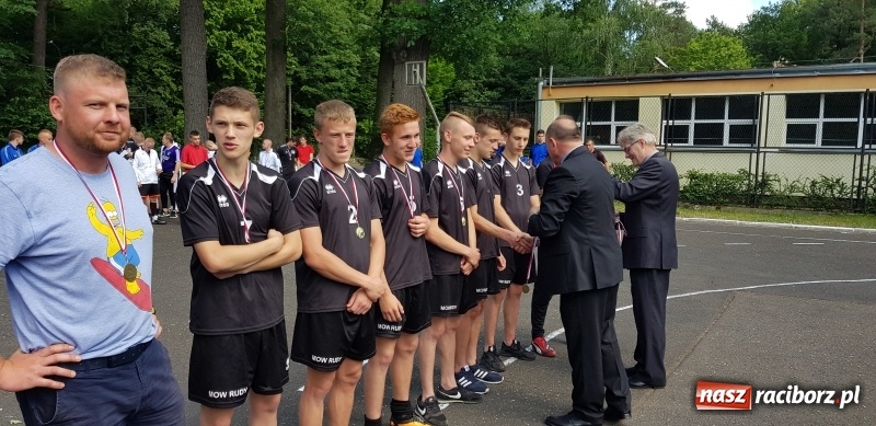 Zdjęcie w galerii na portalu naszraciborz.pl: Młodzieżowy Ośrodek Wychowawczy w Rudach obronił tytuł wiadomości z regionu