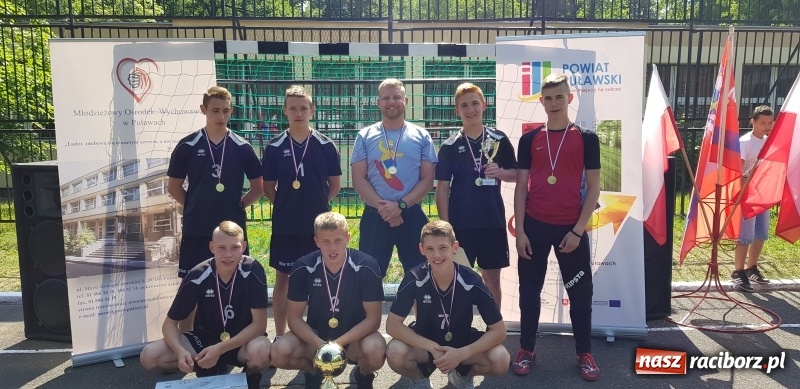 Zdjęcie w galerii na portalu naszraciborz.pl: Młodzieżowy Ośrodek Wychowawczy w Rudach obronił tytuł wiadomości z regionu