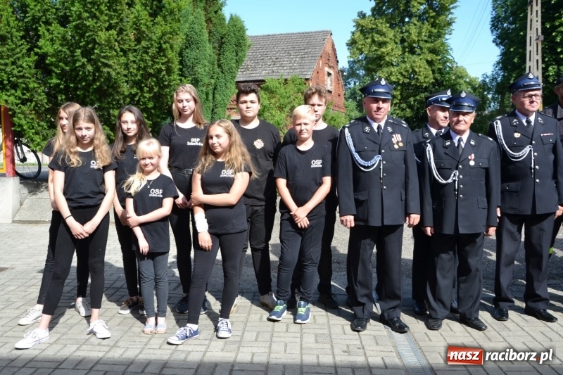 Zdjęcie w galerii na portalu naszraciborz.pl: W remizie w Zabełkowie garażuje już nowe volvo  wiadomości z regionu