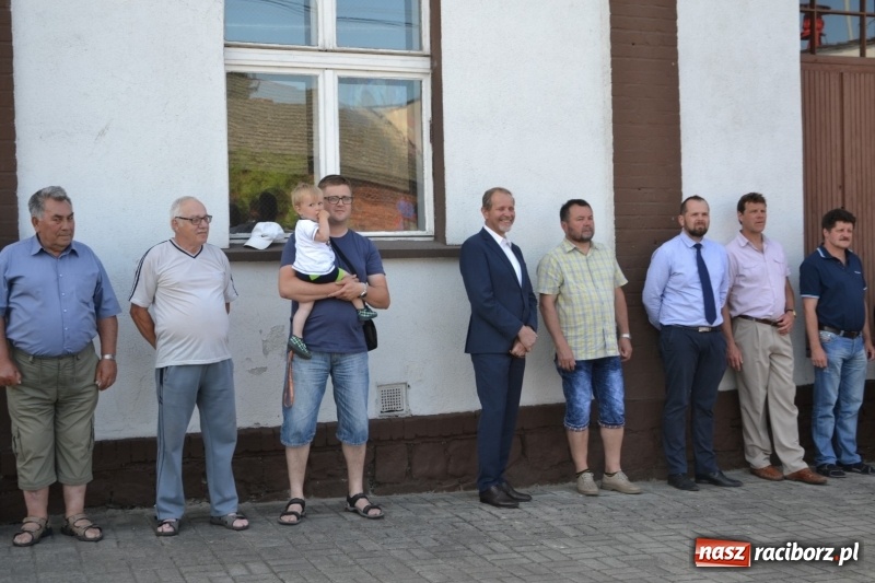 Zdjęcie w galerii na portalu naszraciborz.pl: W remizie w Zabełkowie garażuje już nowe volvo  wiadomości z regionu