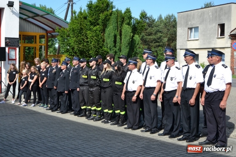 Zdjęcie w galerii na portalu naszraciborz.pl: W remizie w Zabełkowie garażuje już nowe volvo  wiadomości z regionu