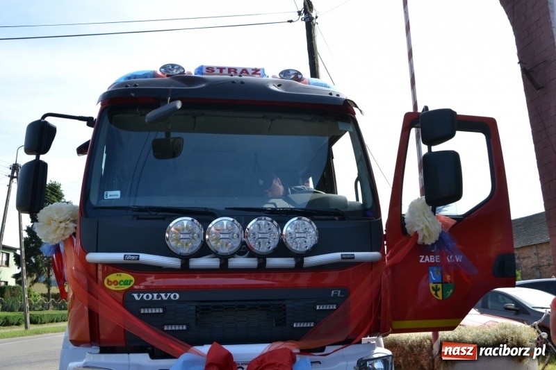 Zdjęcie w galerii na portalu naszraciborz.pl: W remizie w Zabełkowie garażuje już nowe volvo  wiadomości z regionu