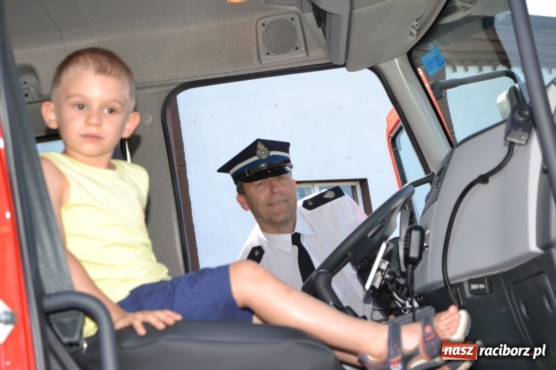 Zdjęcie w galerii na portalu naszraciborz.pl: W remizie w Zabełkowie garażuje już nowe volvo  wiadomości z regionu