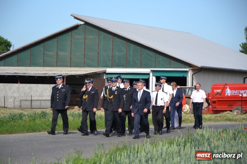 Zdjęcie w galerii na portalu naszraciborz.pl: W remizie w Zabełkowie garażuje już nowe volvo  wiadomości z regionu