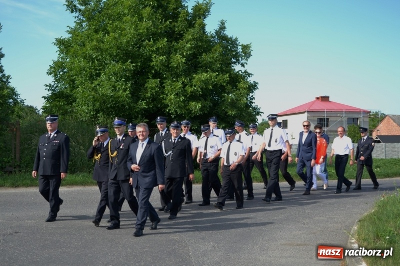 Zdjęcie w galerii na portalu naszraciborz.pl: W remizie w Zabełkowie garażuje już nowe volvo  wiadomości z regionu