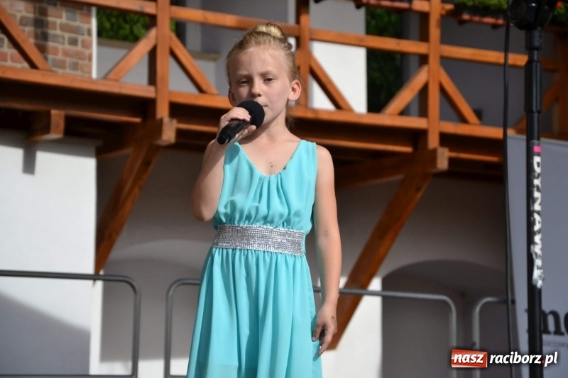 Zdjęcie w galerii na portalu naszraciborz.pl: Obchody dnia Mamy i Taty na Zamku Piastowskim za nami  wiadomości z regionu