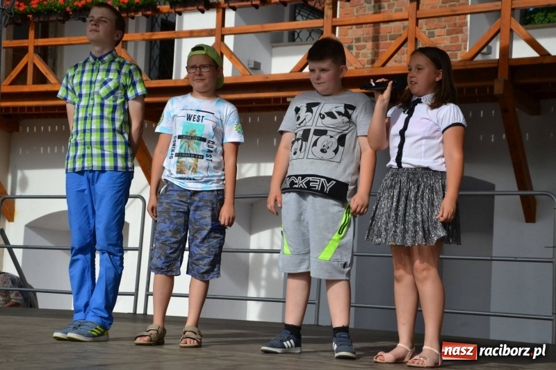 Zdjęcie w galerii na portalu naszraciborz.pl: Obchody dnia Mamy i Taty na Zamku Piastowskim za nami  wiadomości z regionu