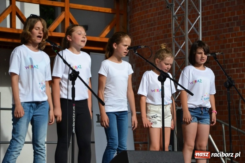 Zdjęcie w galerii na portalu naszraciborz.pl: Obchody dnia Mamy i Taty na Zamku Piastowskim za nami  wiadomości z regionu