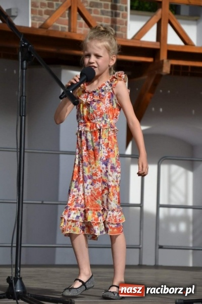 Zdjęcie w galerii na portalu naszraciborz.pl: Obchody dnia Mamy i Taty na Zamku Piastowskim za nami  wiadomości z regionu