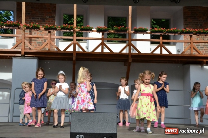Zdjęcie w galerii na portalu naszraciborz.pl: Obchody dnia Mamy i Taty na Zamku Piastowskim za nami  wiadomości z regionu