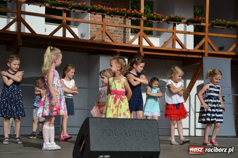 Zdjęcie w galerii na portalu naszraciborz.pl: Obchody dnia Mamy i Taty na Zamku Piastowskim za nami  wiadomości z regionu