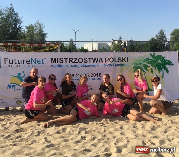 Zdjęcie w galerii na portalu naszraciborz.pl: Juniorki z Pietrowic Wielkich czwarte w Polsce  wiadomości z regionu