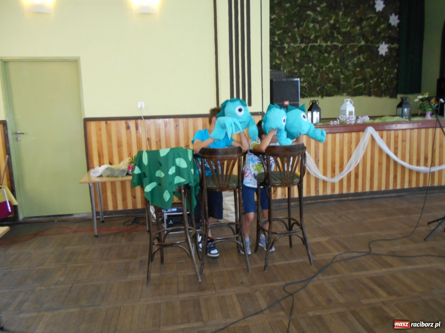 Zdjęcie w galerii na portalu naszraciborz.pl: Dzień Matki w Domu Kultury w Borucinie wiadomości z regionu