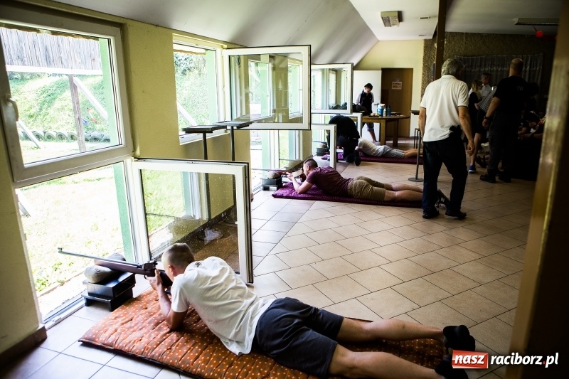 Zdjęcie w galerii na portalu naszraciborz.pl: Powiatowe Zawody Strzeleckie dla młodzieży szkół ponadgimnazjalnych wiadomości z regionu