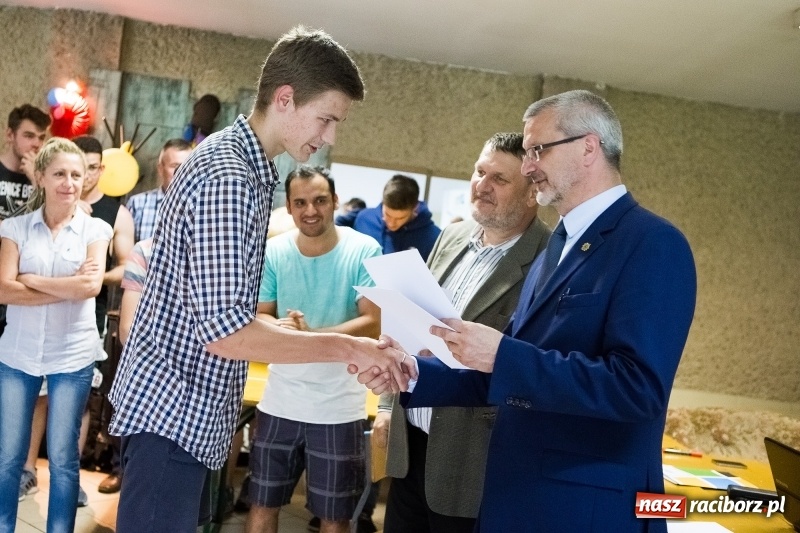 Zdjęcie w galerii na portalu naszraciborz.pl: Powiatowe Zawody Strzeleckie dla młodzieży szkół ponadgimnazjalnych wiadomości z regionu