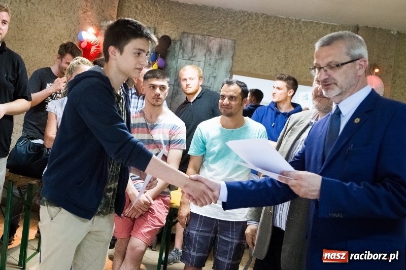 Zdjęcie w galerii na portalu naszraciborz.pl: Powiatowe Zawody Strzeleckie dla młodzieży szkół ponadgimnazjalnych wiadomości z regionu