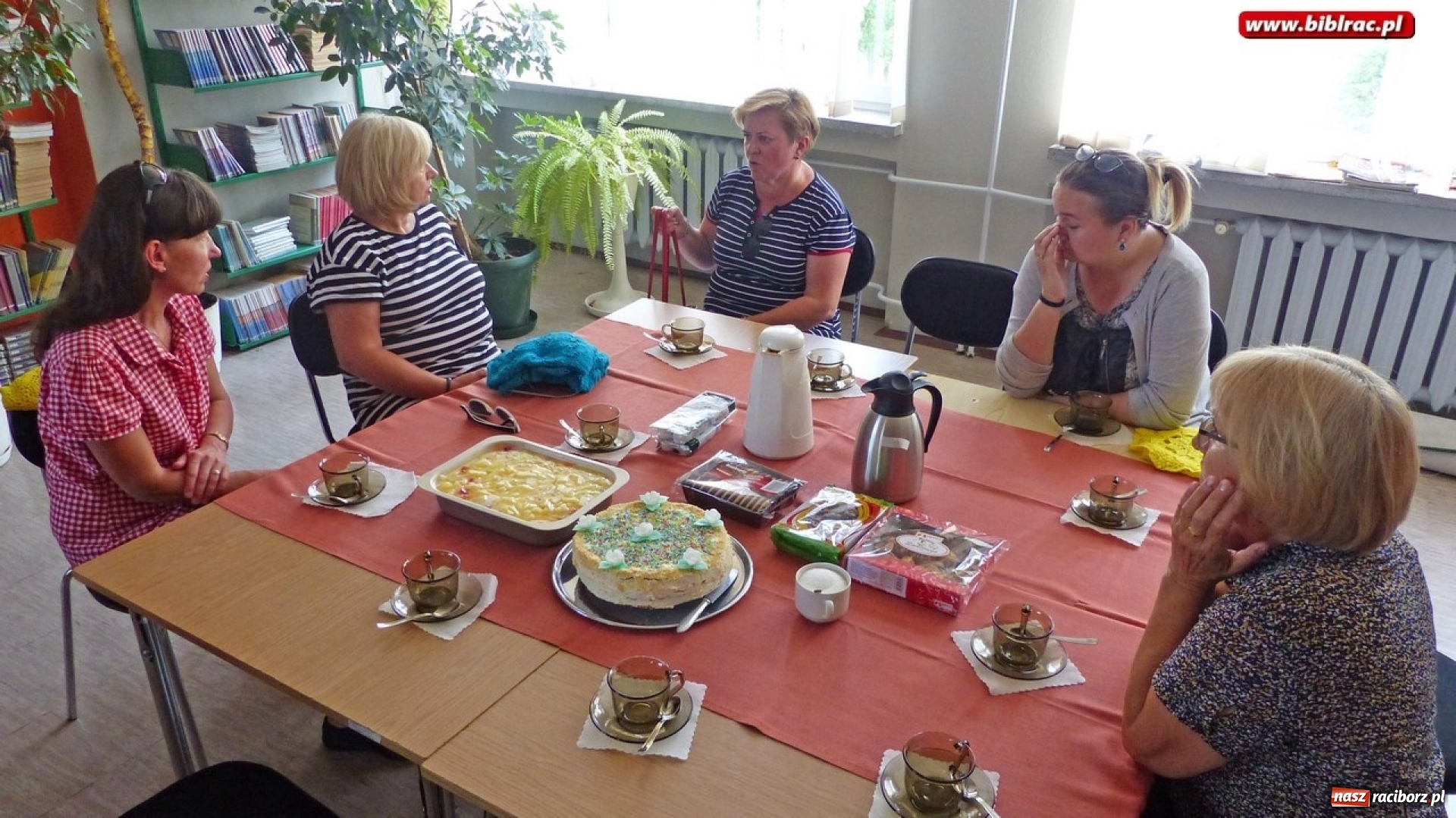 Zdjęcie w galerii na portalu naszraciborz.pl: Zrobione w domu, pokazane w bibliotece wiadomości z regionu