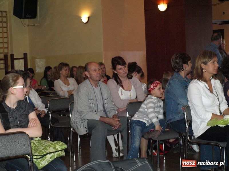 Zdjęcie w galerii na portalu naszraciborz.pl: Tańczyli, grali, śpiewali... wiadomości z regionu