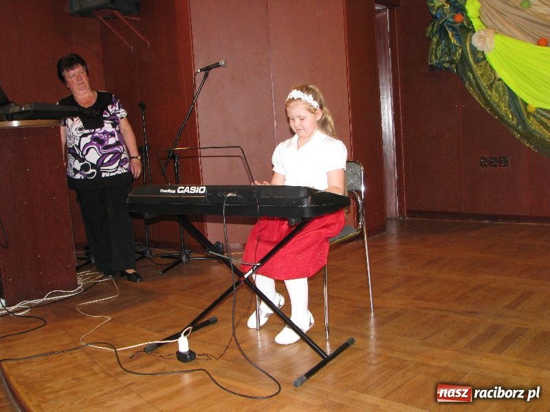 Zdjęcie w galerii na portalu naszraciborz.pl: Tańczyli, grali, śpiewali... wiadomości z regionu