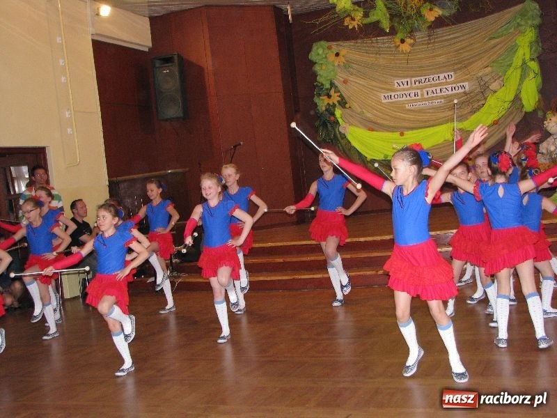 Zdjęcie w galerii na portalu naszraciborz.pl: Tańczyli, grali, śpiewali... wiadomości z regionu