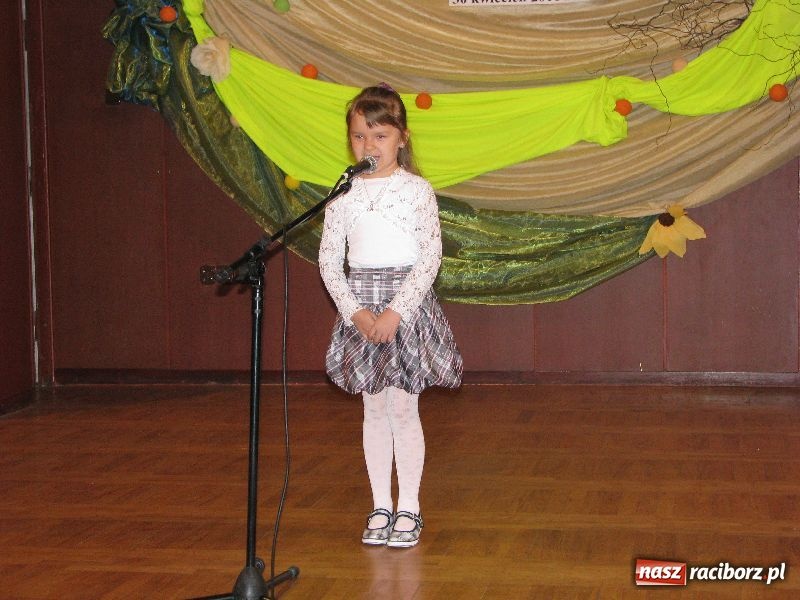 Zdjęcie w galerii na portalu naszraciborz.pl: Tańczyli, grali, śpiewali... wiadomości z regionu