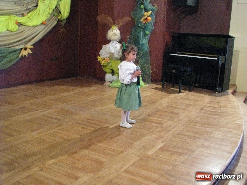 Zdjęcie w galerii na portalu naszraciborz.pl: Tańczyli, grali, śpiewali... wiadomości z regionu