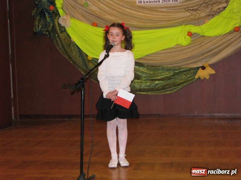 Zdjęcie w galerii na portalu naszraciborz.pl: Tańczyli, grali, śpiewali... wiadomości z regionu