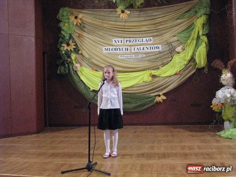 Zdjęcie w galerii na portalu naszraciborz.pl: Tańczyli, grali, śpiewali... wiadomości z regionu